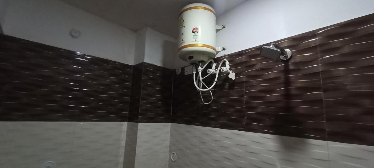 Sainik Guest House 500Mtr From Medanta Hospital Lucknow Dış mekan fotoğraf