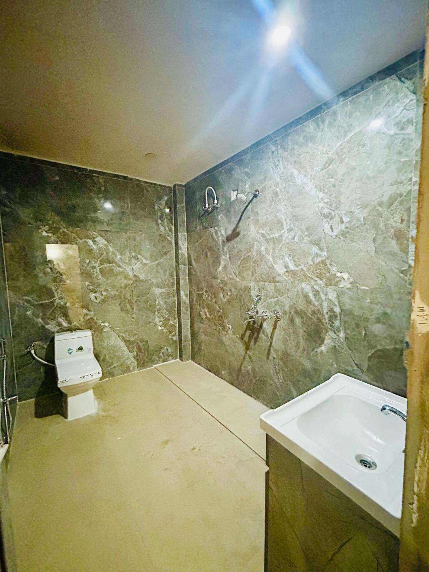Sainik Guest House 500Mtr From Medanta Hospital Lucknow Dış mekan fotoğraf